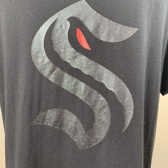 Marine Layer Seattle Kraken Hockey Black Short Sleeve Shirt Sz M - Picture 2 of 7